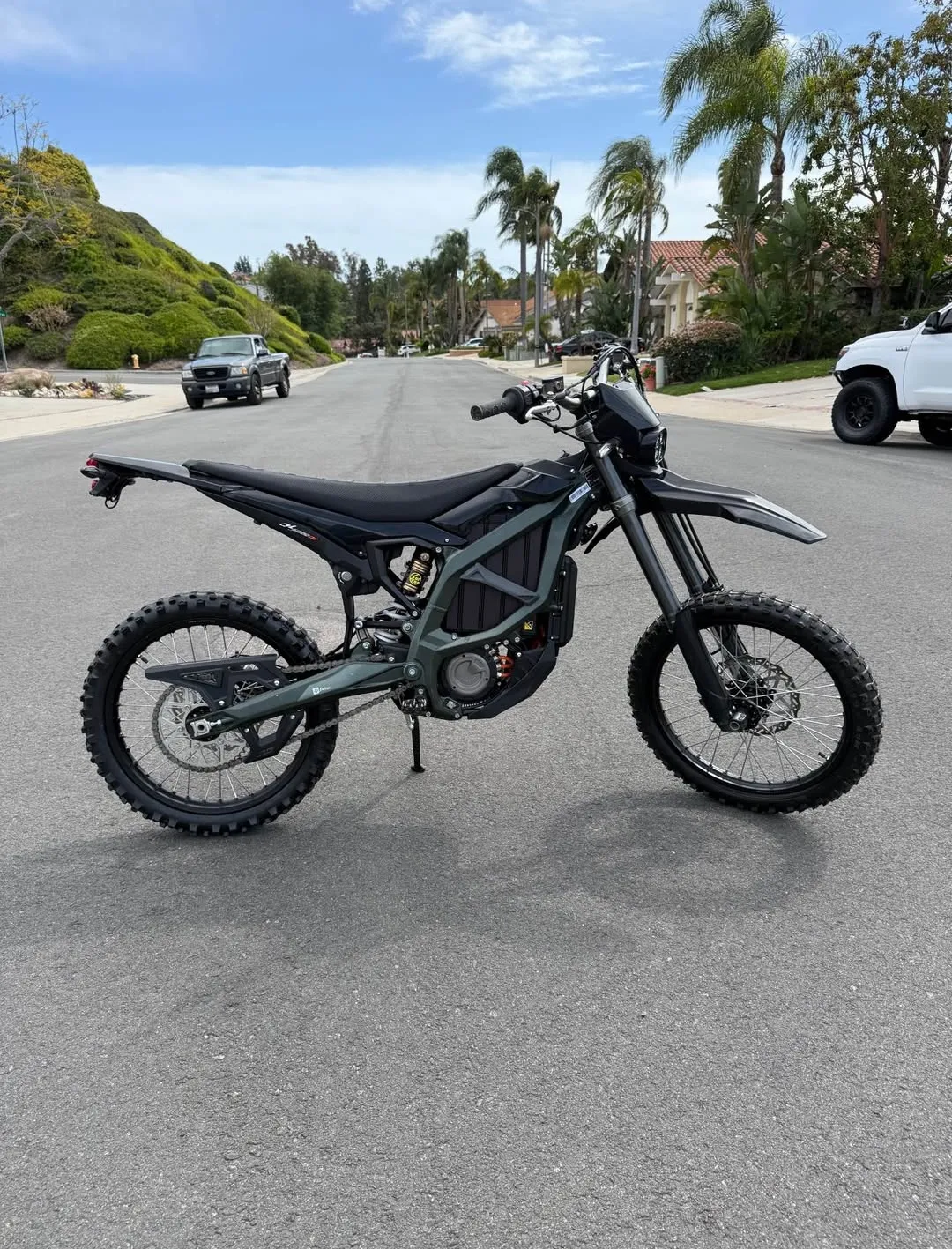 1212 2025 Sur-Ron Ultra Bee – Wholesale Liquidation Pallets - Image 1