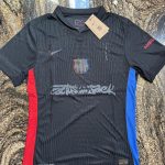 Nike Men's Black Shirt - Image 3