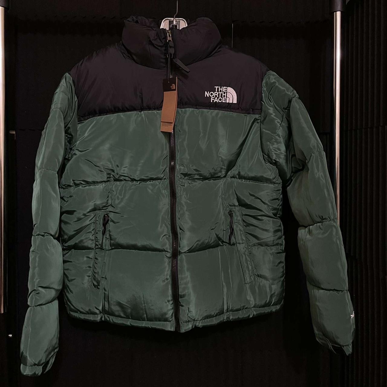 P0 The North Face Men's Green Jacket - Image 1