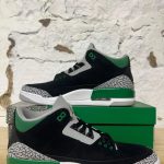 Jordan Men's Black and Green Trainers - Image 2