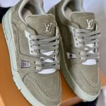 Louis Vuitton Men's Trainers - Image 4